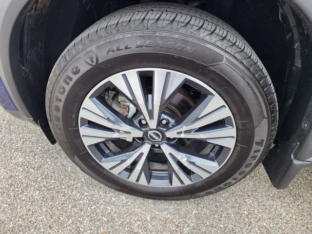Used 2023 Nissan Rogue SV w/ SV Premium B Package image 21