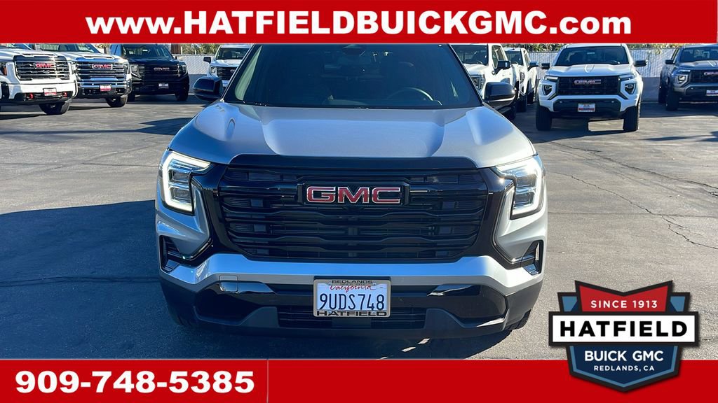 Used 2026 GMC Terrain Elevation w/ Black Edition image 8