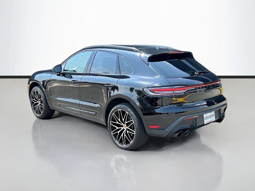 Certified 2025 Porsche Macan S AWD/4WD image 3