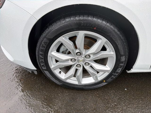 Used 2019 Chevrolet Impala LT FWD image 31