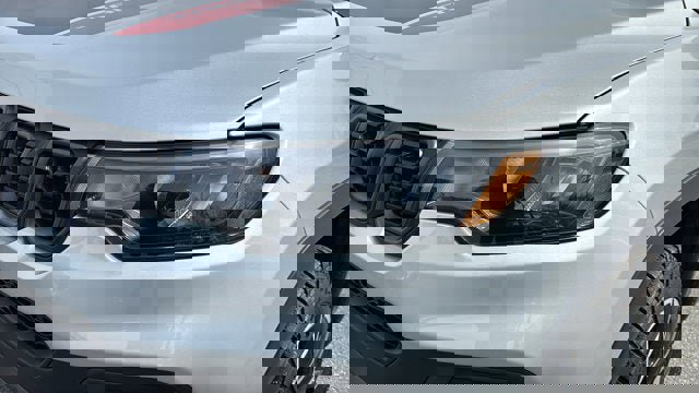 Used 2025 Jeep Compass Trailhawk w/ Trailhawk Convenience Group AWD/4WD image 9