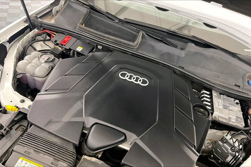 Used 2025 Audi Q7 3.0T Premium Plus AWD/4WD image 43