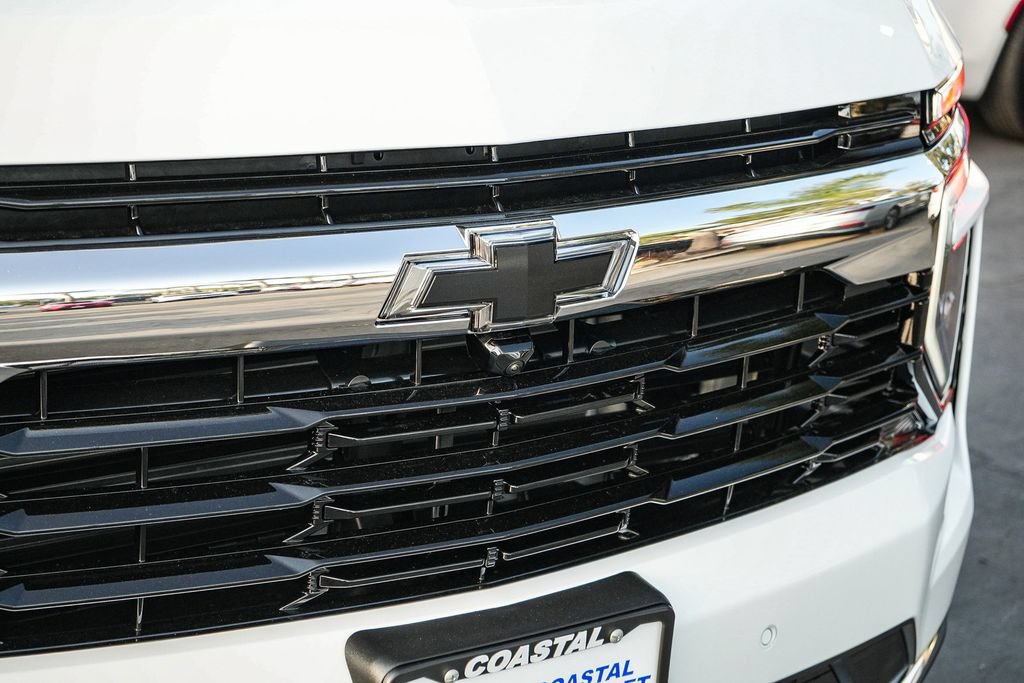 New 2026 Chevrolet Suburban LS w/ Max Trailering Package AWD/4WD image 10
