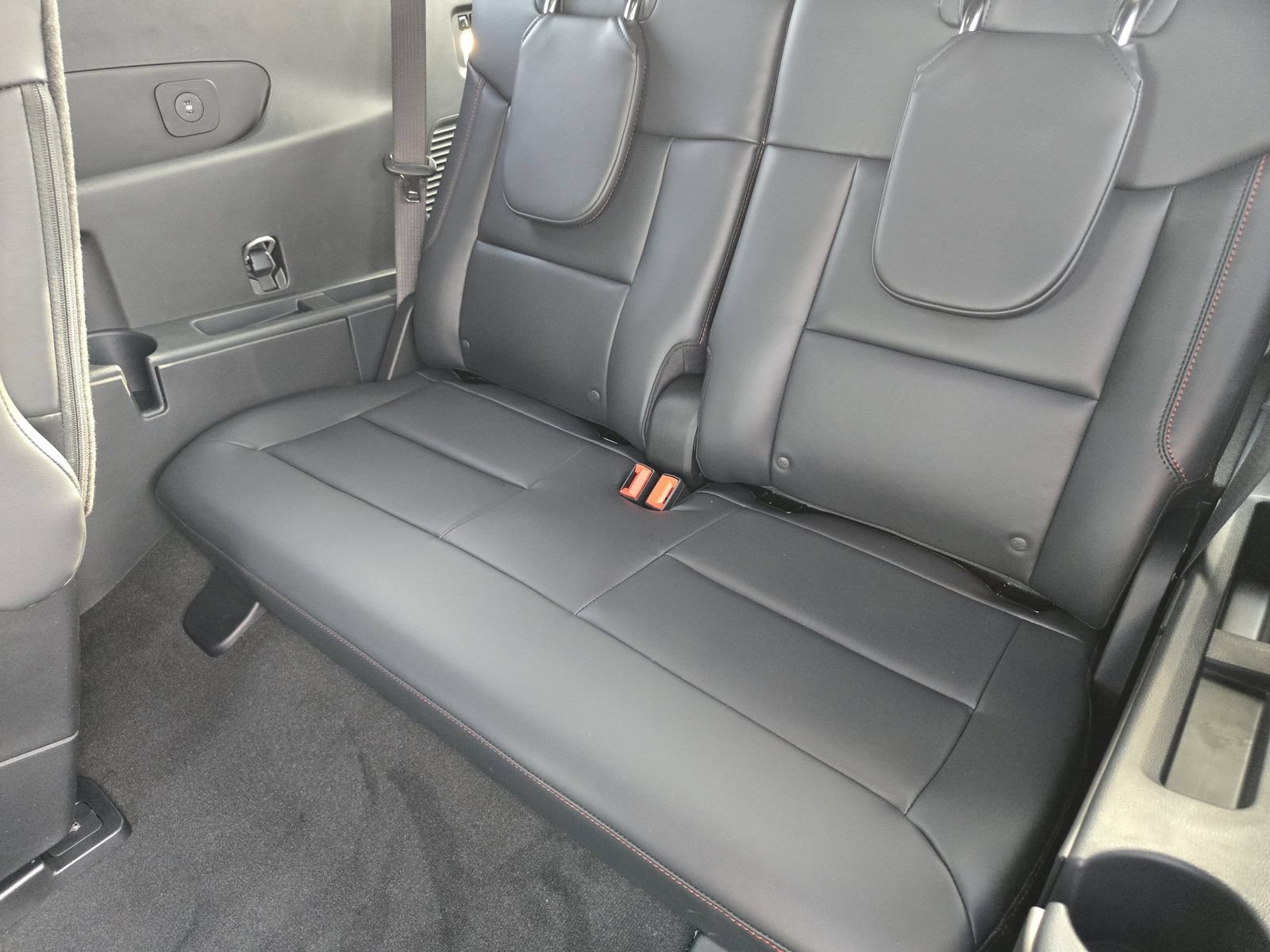 New 2026 Ford Explorer ST AWD/4WD image 27