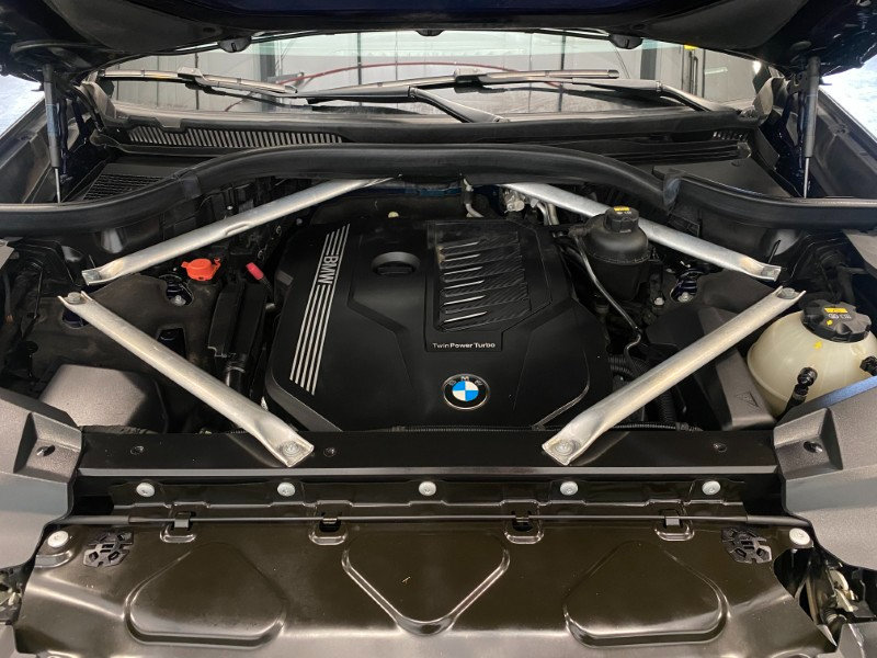 Used 2020 BMW X7 xDrive40i w/ M Sport Package AWD/4WD image 24