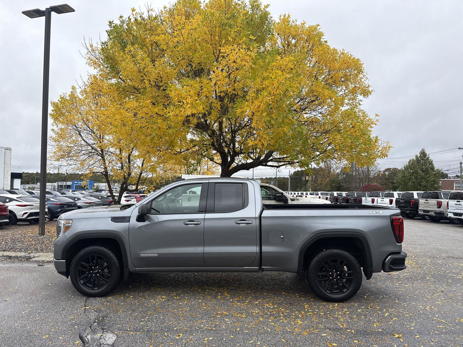 Used 2022 GMC Sierra 1500 Elevation AWD/4WD image 5