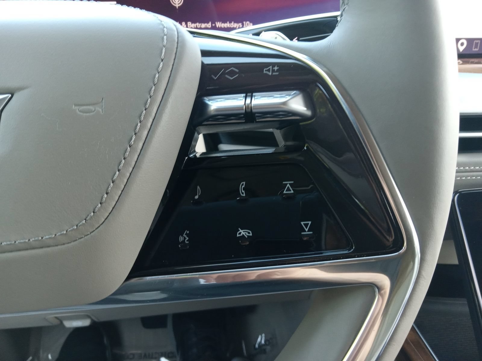 Certified 2026 Cadillac Escalade Platinum Sport AWD/4WD image 24