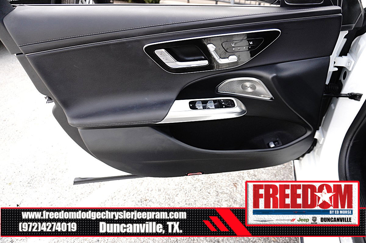 Used 2025 Mercedes-Benz E 350 Sedan image 37