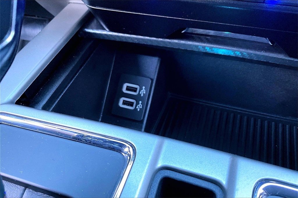 Used 2020 Ford F150 Lariat w/ Equipment Group 502A Luxury image 26