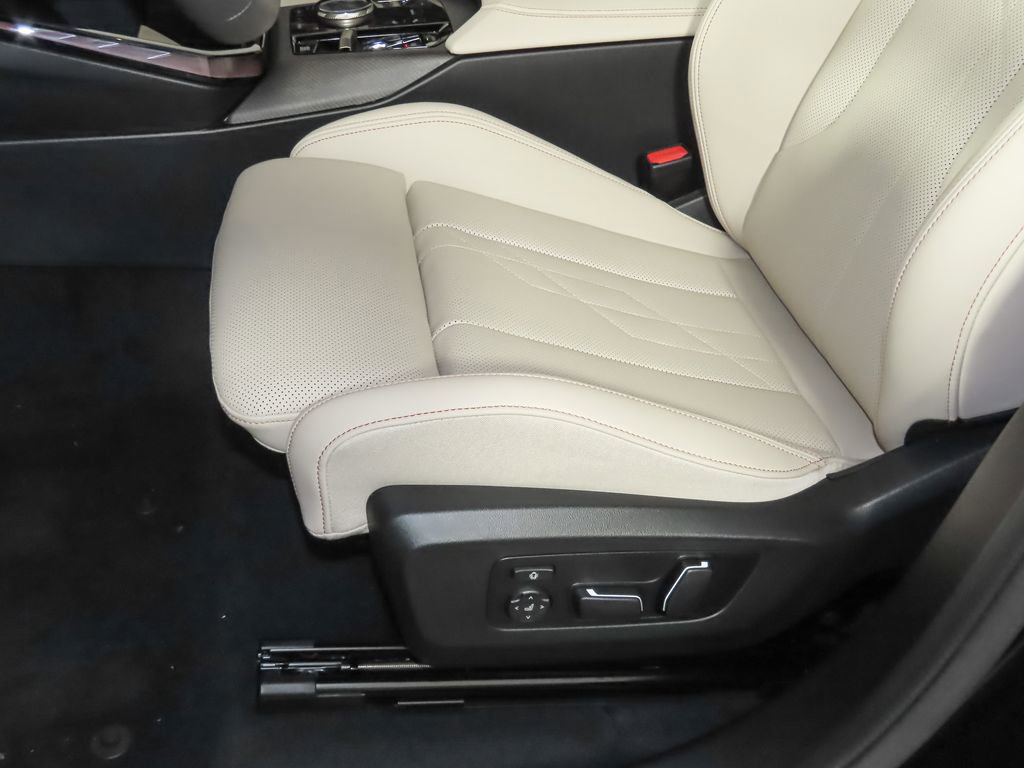 Used 2025 BMW X3 xDrive30 w/ Premium Package AWD/4WD image 15