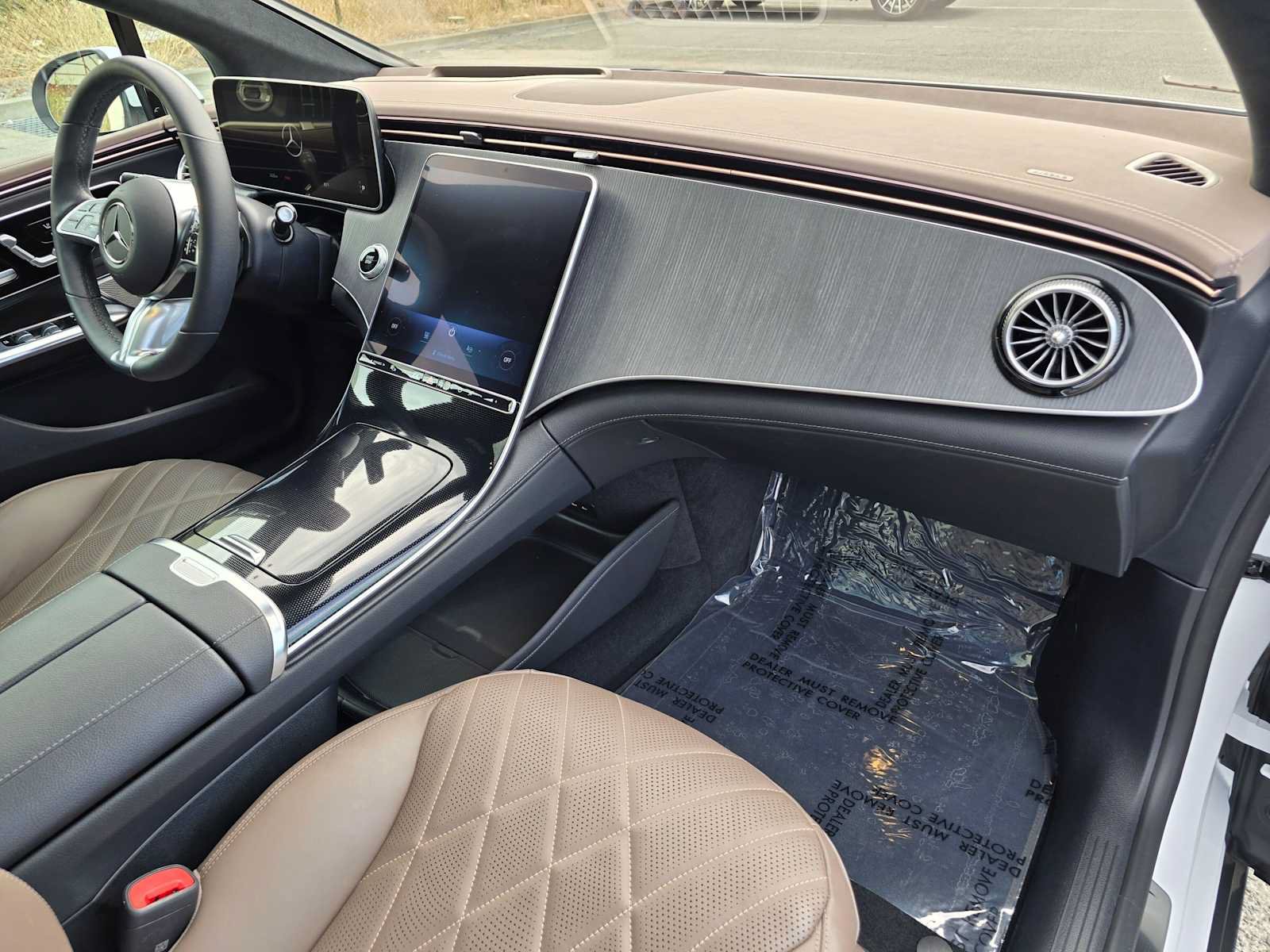Used 2023 Mercedes-Benz EQE 500 4MATIC Sedan image 10