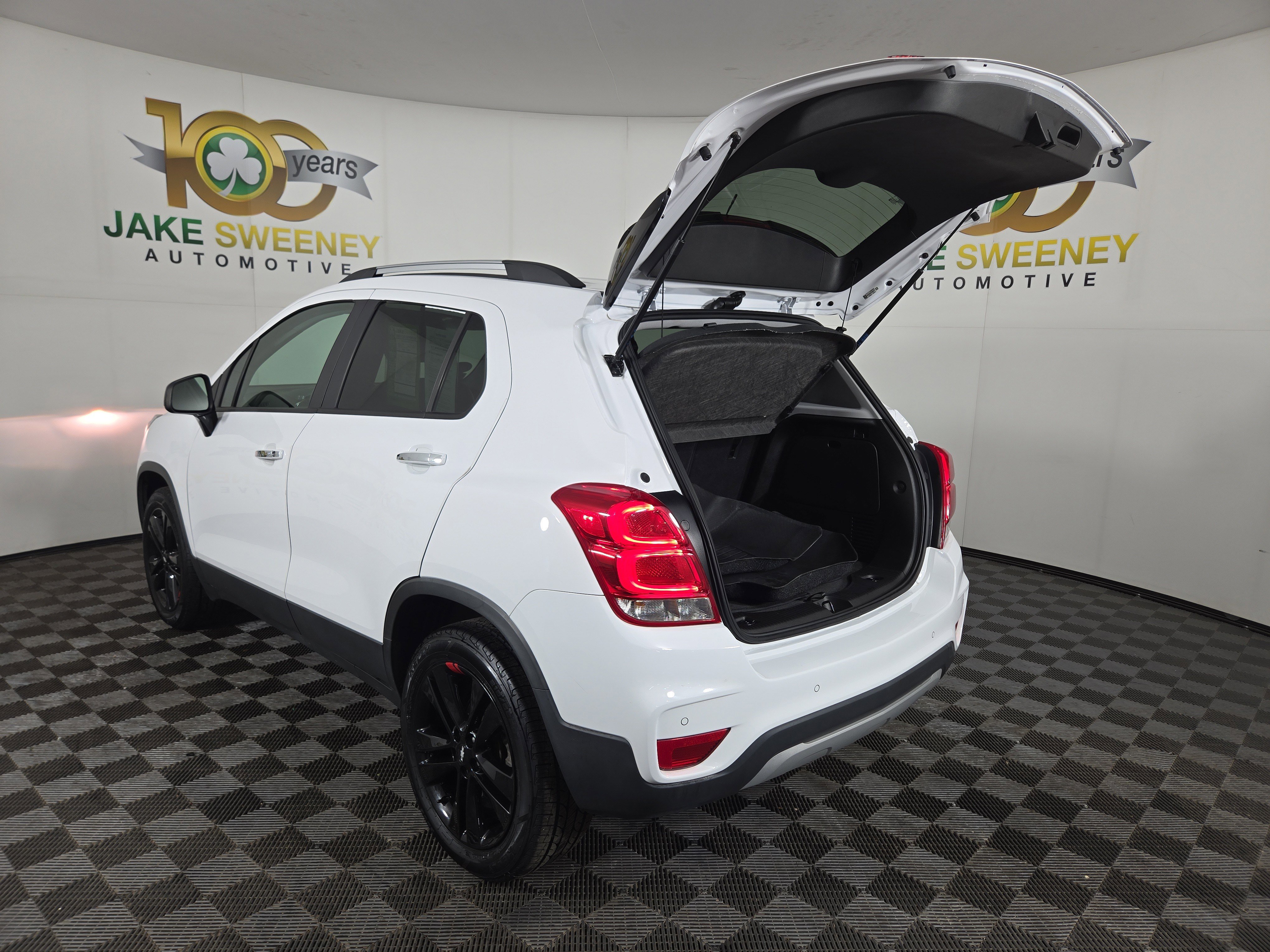 Used 2019 Chevrolet Trax LT w/ Redline Edition image 30