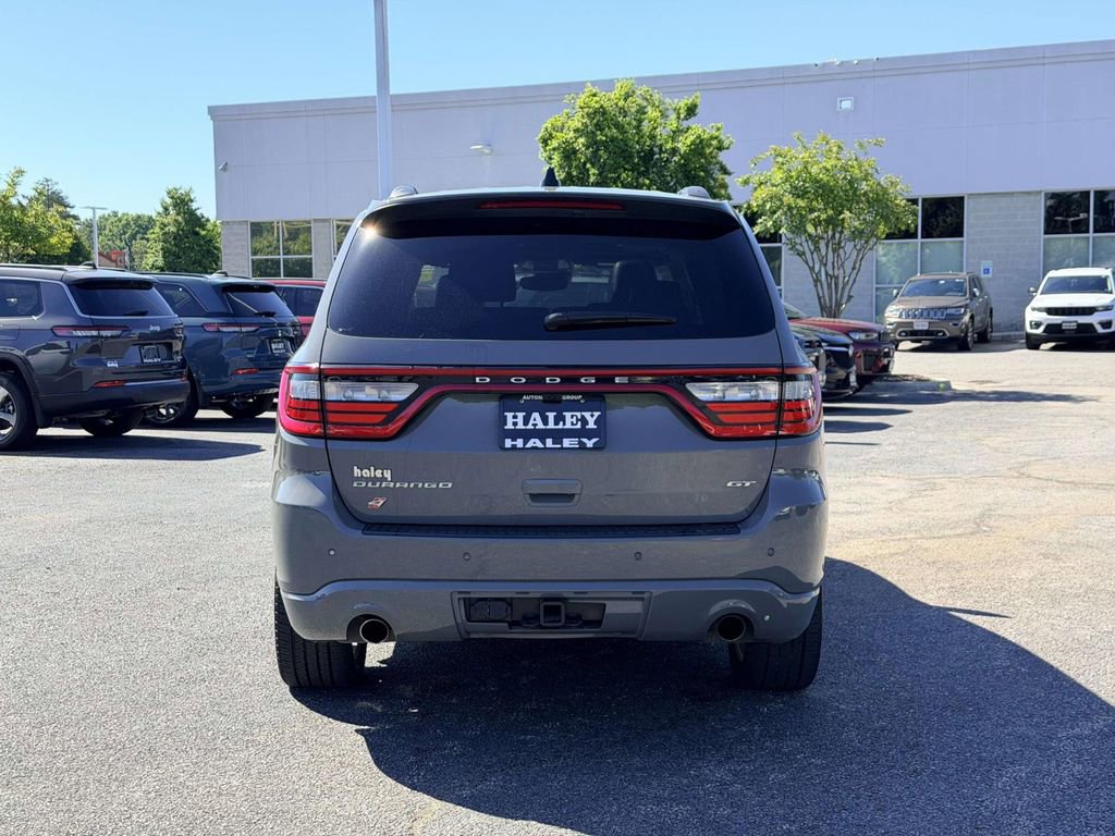 Used 2025 Dodge Durango GT AWD/4WD image 3
