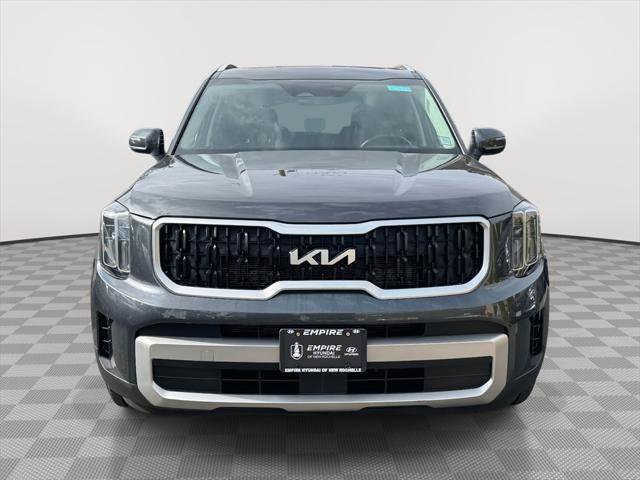 Used 2023 Kia Telluride EX w/ EX Captain's Chair Package video 2
