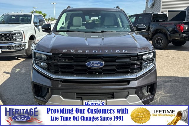 New 2026 Ford Expedition Platinum w/ Platinum Ultimate Package image 9