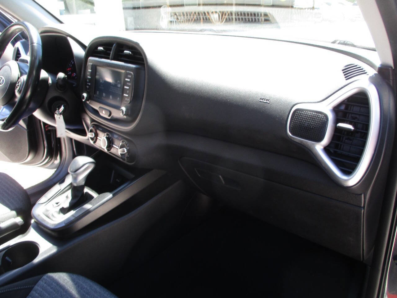 Used 2021 Kia Soul GT-Line FWD image 26