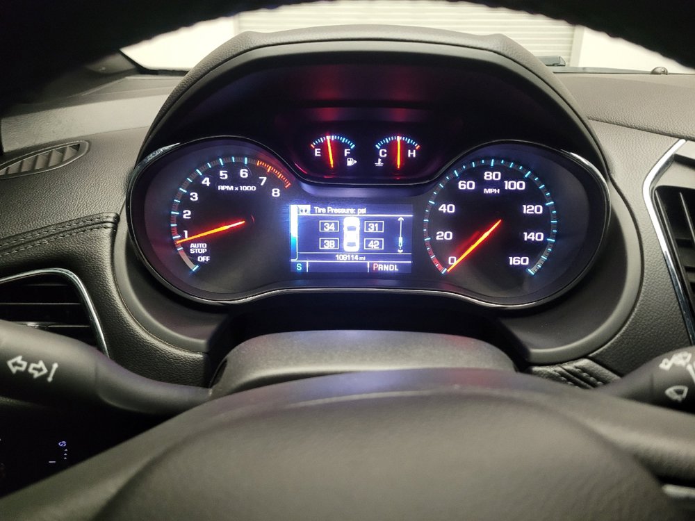 Used 2017 Chevrolet Cruze Premier FWD image 23