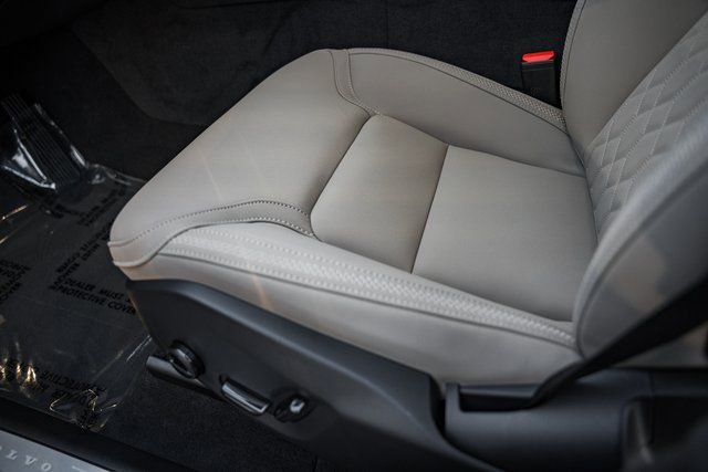 New 2026 Volvo XC60 T8 Plus w/ Protection Package Premier image 34