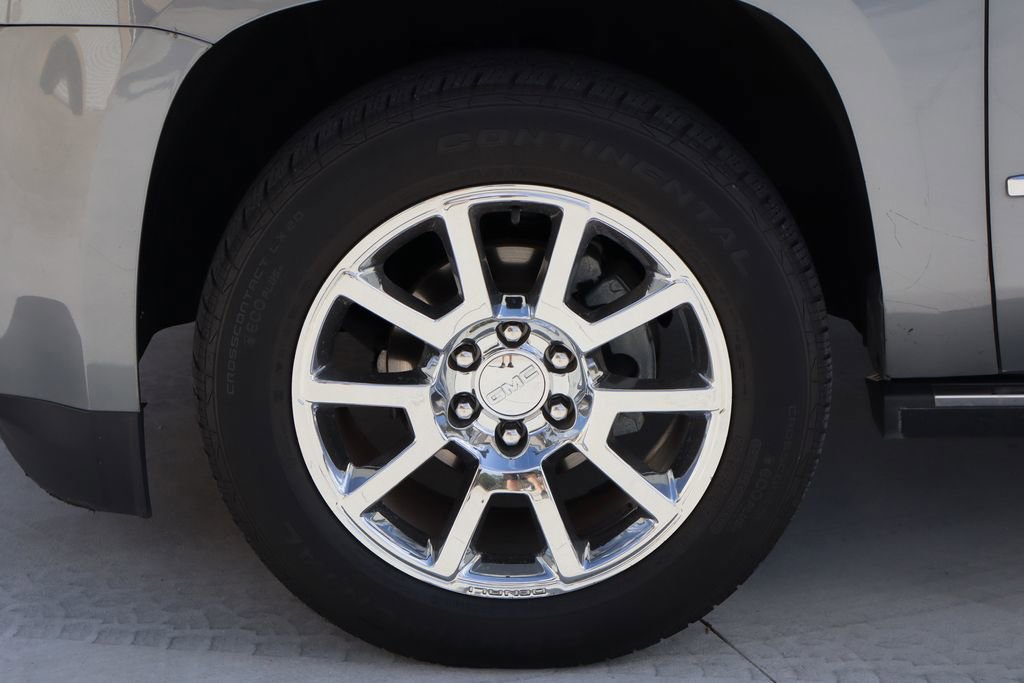 Used 2018 GMC Yukon Denali w/ Enhanced Security Package image 34