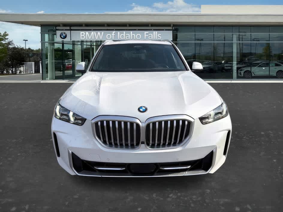 New 2026 BMW X5 xDrive40i image 3