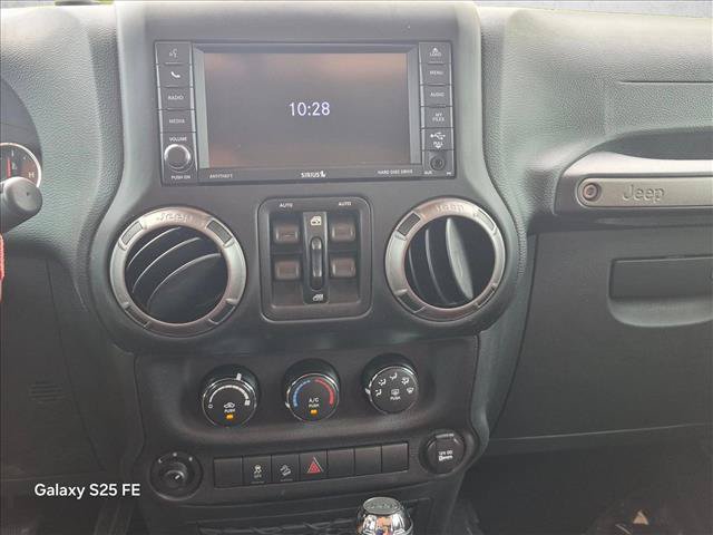 Used 2018 Jeep Wrangler Unlimited Sport S AWD/4WD image 13