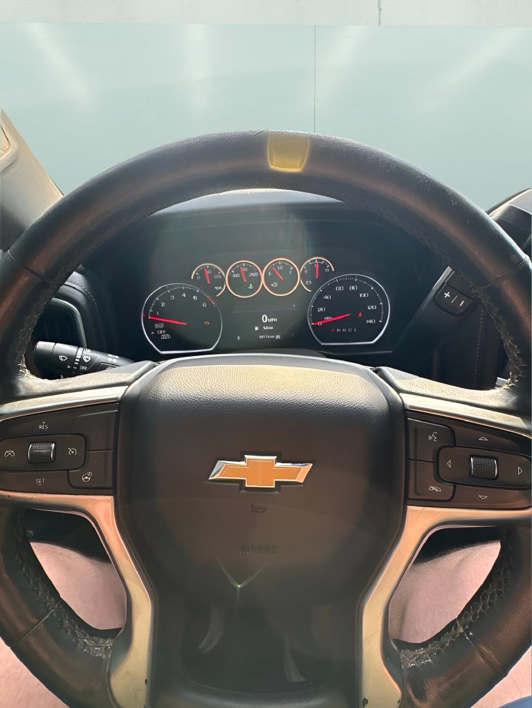Used 2021 Chevrolet Silverado 1500 LT AWD/4WD image 24