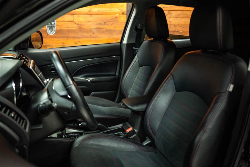 Used 2024 Mitsubishi Outlander Sport SE AWD/4WD image 9