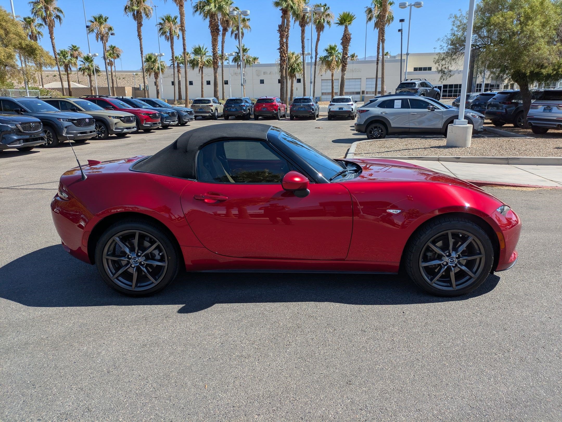 Used 2019 MAZDA MX-5 Miata Grand Touring RWD image 6