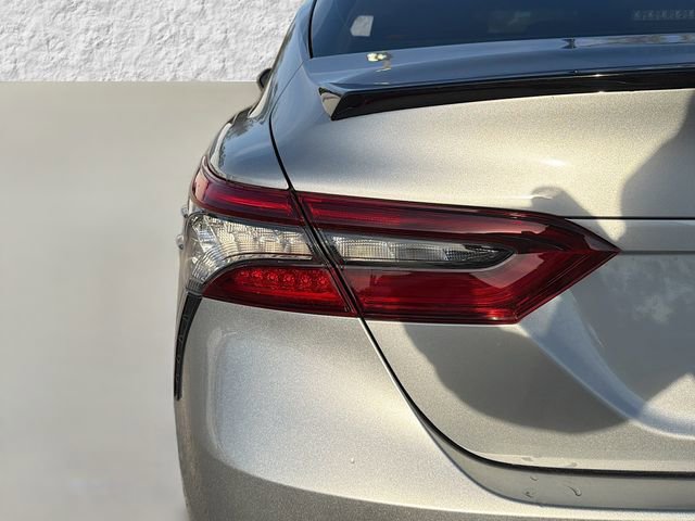 Used 2021 Toyota Camry XSE image 10