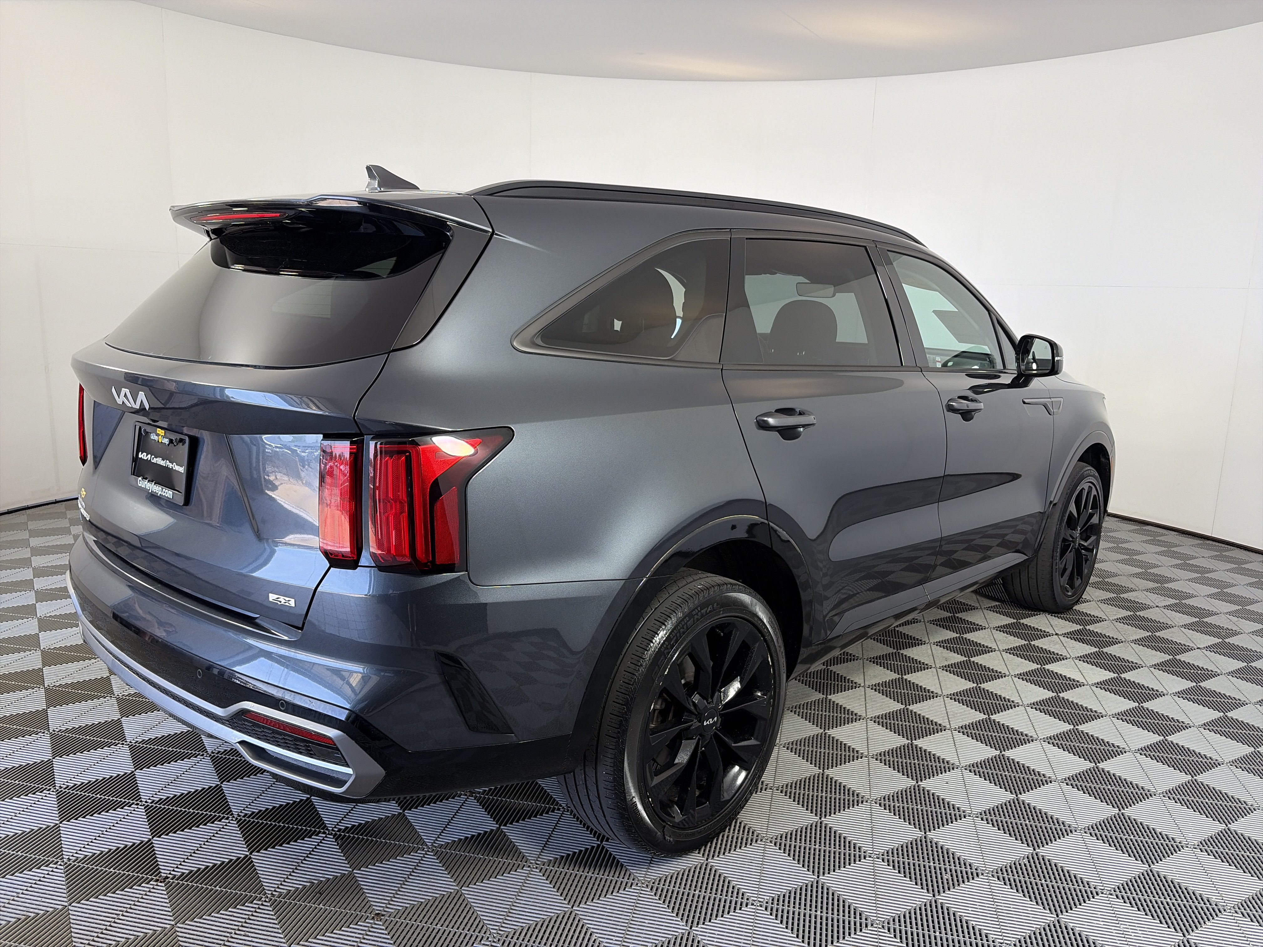 Used 2023 Kia Sorento SX AWD/4WD image 11