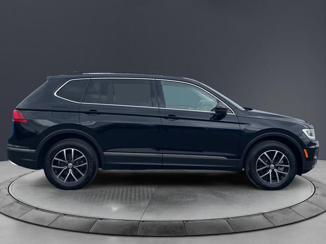 Used 2021 Volkswagen Tiguan SE w/ Panoramic Sunroof Package AWD/4WD image 6