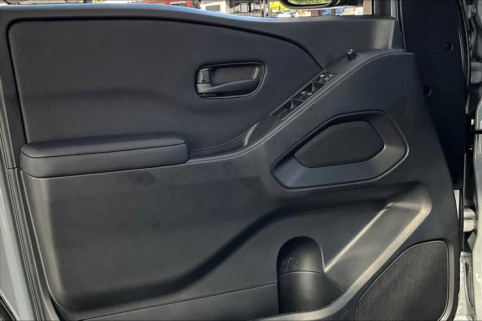 New 2026 Nissan Frontier SV image 10