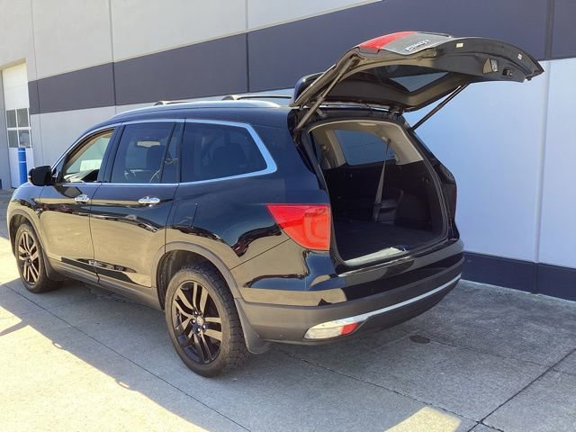 Used 2016 Honda Pilot Touring image 10