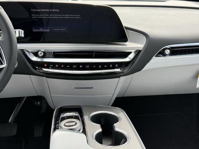 New 2025 Cadillac Lyriq Luxury image 15