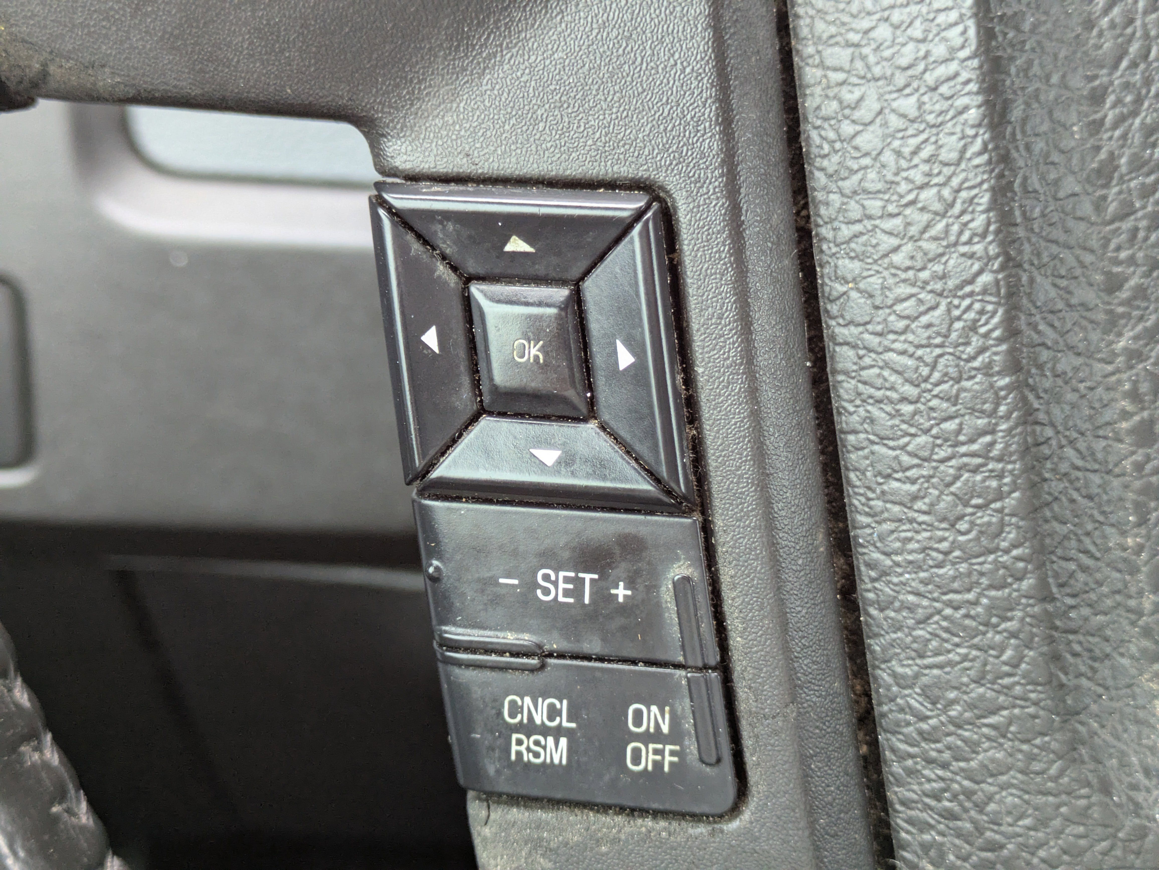 Used 2014 Ford F150 XLT w/ Equipment Group 302A Luxury AWD/4WD image 22