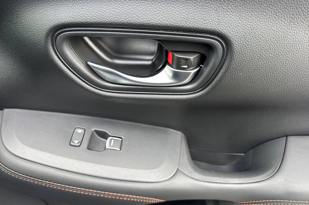 Certified 2025 Honda HR-V Sport image 22