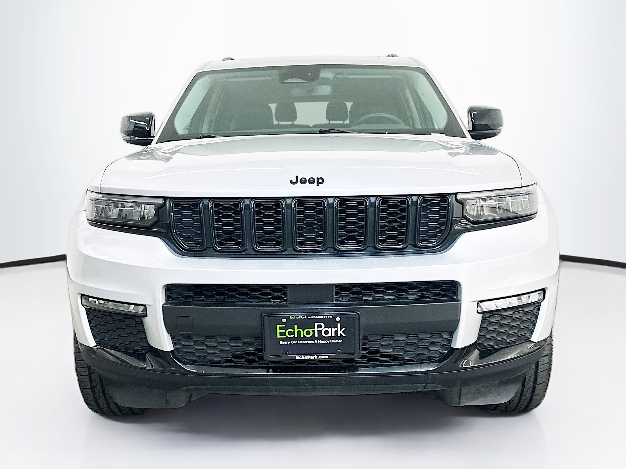 Used 2023 Jeep Grand Cherokee L Limited w/ Black Appearance Package image 2