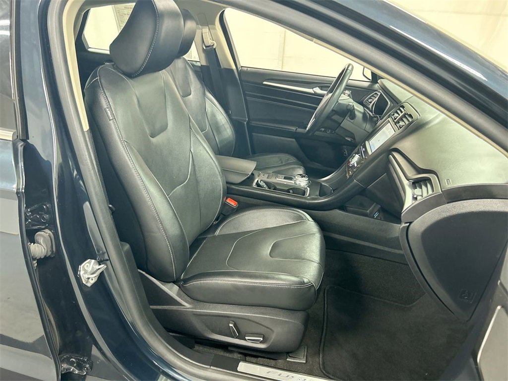 Used 2020 Ford Fusion Energi Titanium image 24