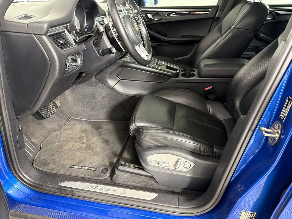 Used 2016 Porsche Macan S image 11