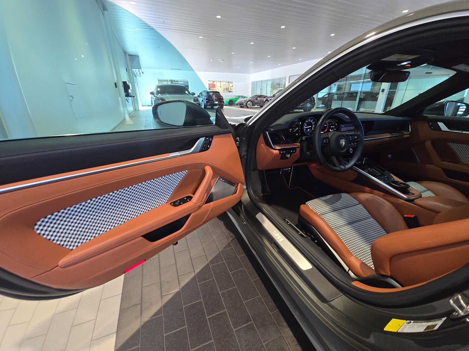 Used 2024 Porsche 911 Turbo S AWD/4WD image 17