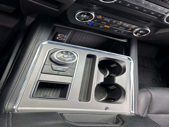 Used 2018 Ford Expedition XLT w/ Equipment Group 202A RWD image 23