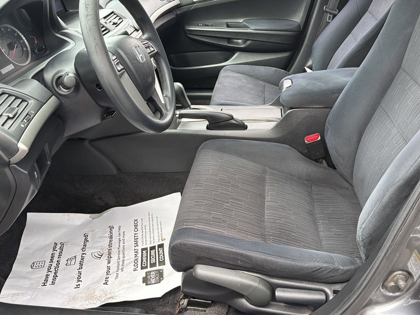 Used 2011 Honda Accord LX image 2