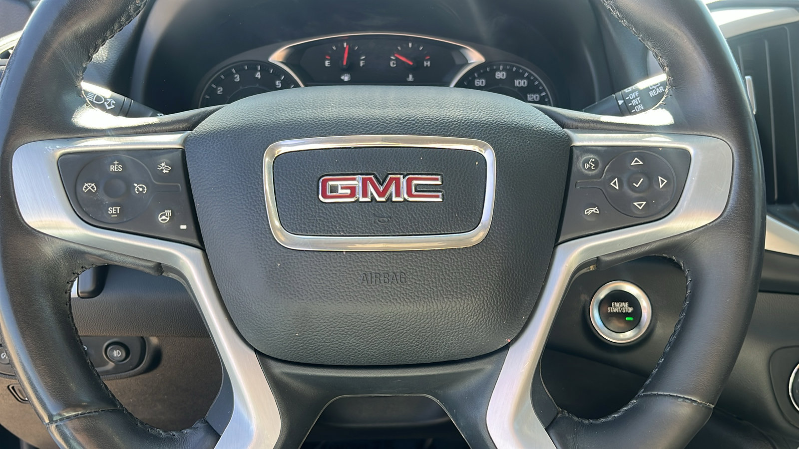 Certified 2022 GMC Terrain SLT w/ Infotainment Package II image 15