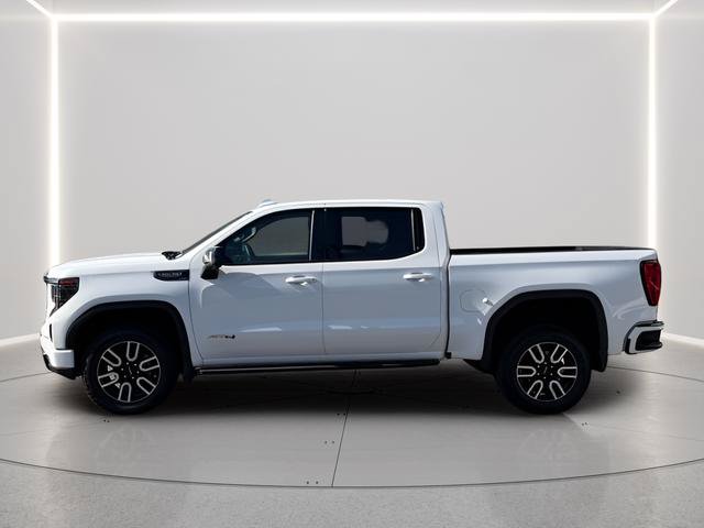 Used 2024 GMC Sierra 1500 AT4 w/ Technology Package AWD/4WD image 2
