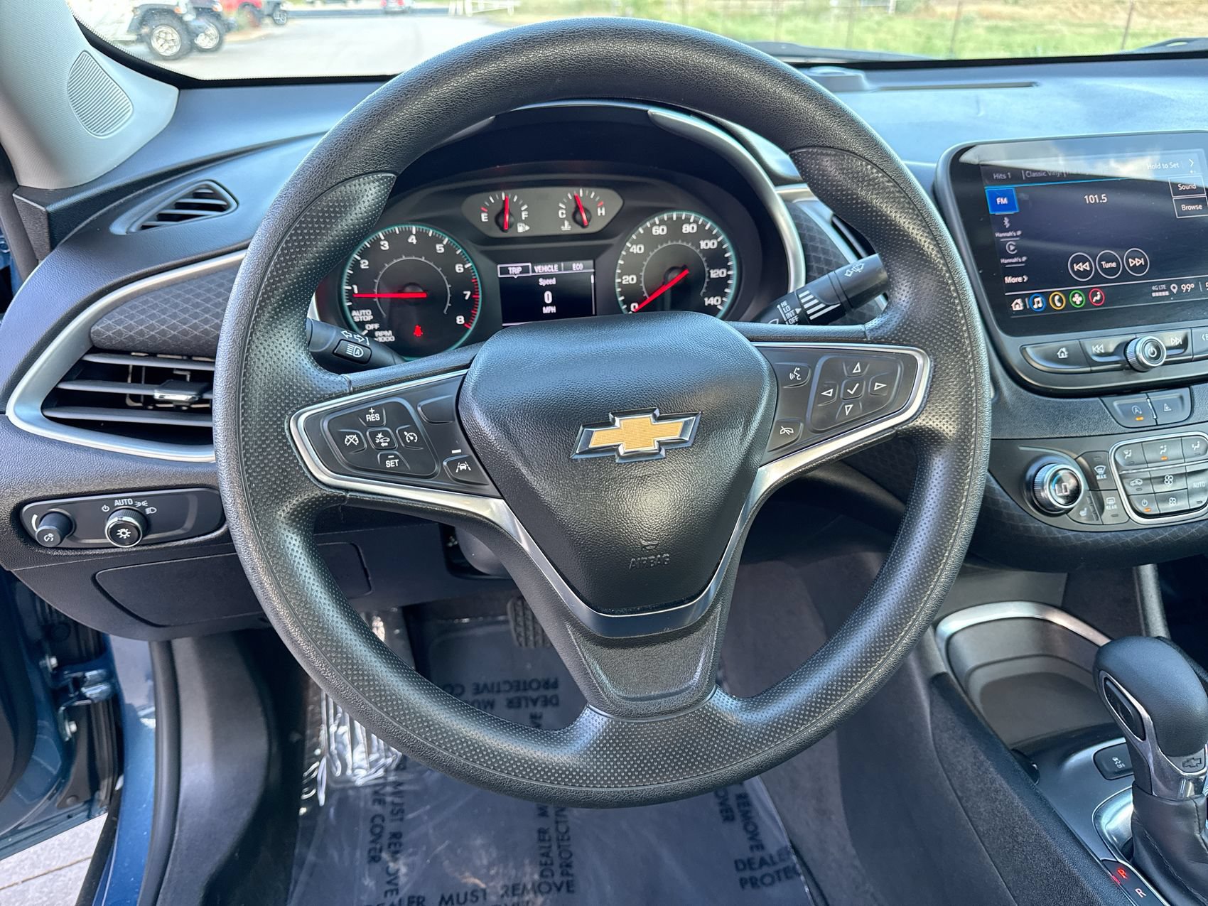 Used 2025 Chevrolet Malibu LT FWD image 14