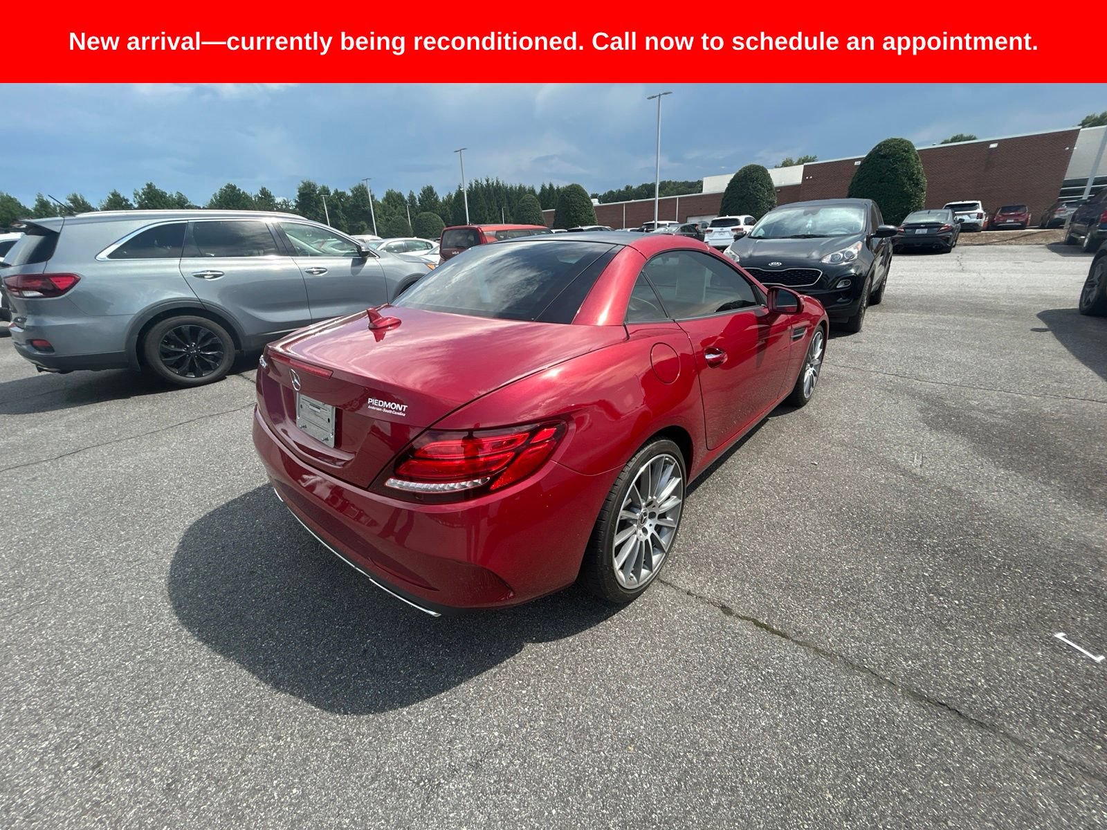 Used 2020 Mercedes-Benz SLC 300 image 6