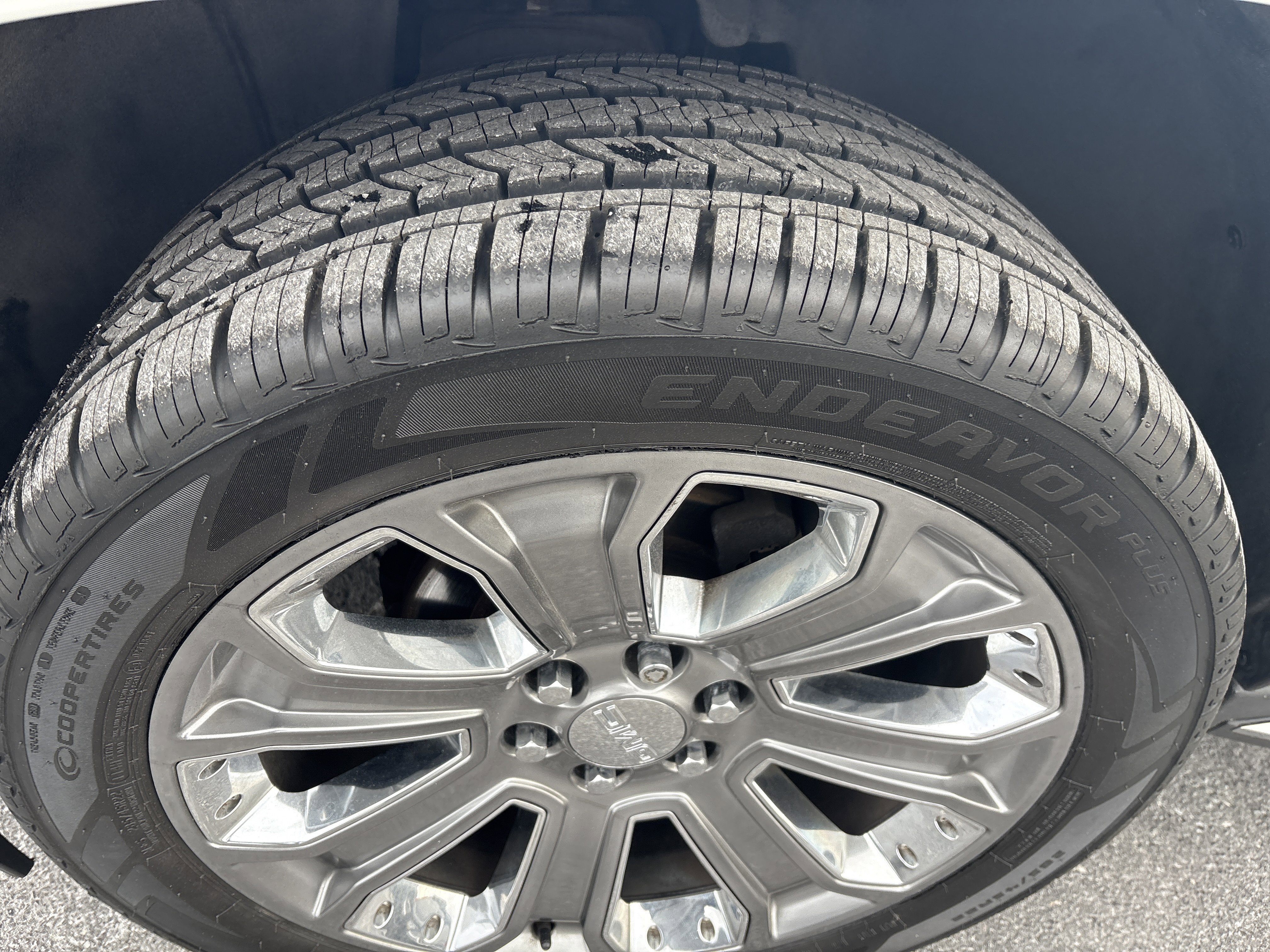 Used 2016 GMC Yukon Denali w/ Open Road Package image 11