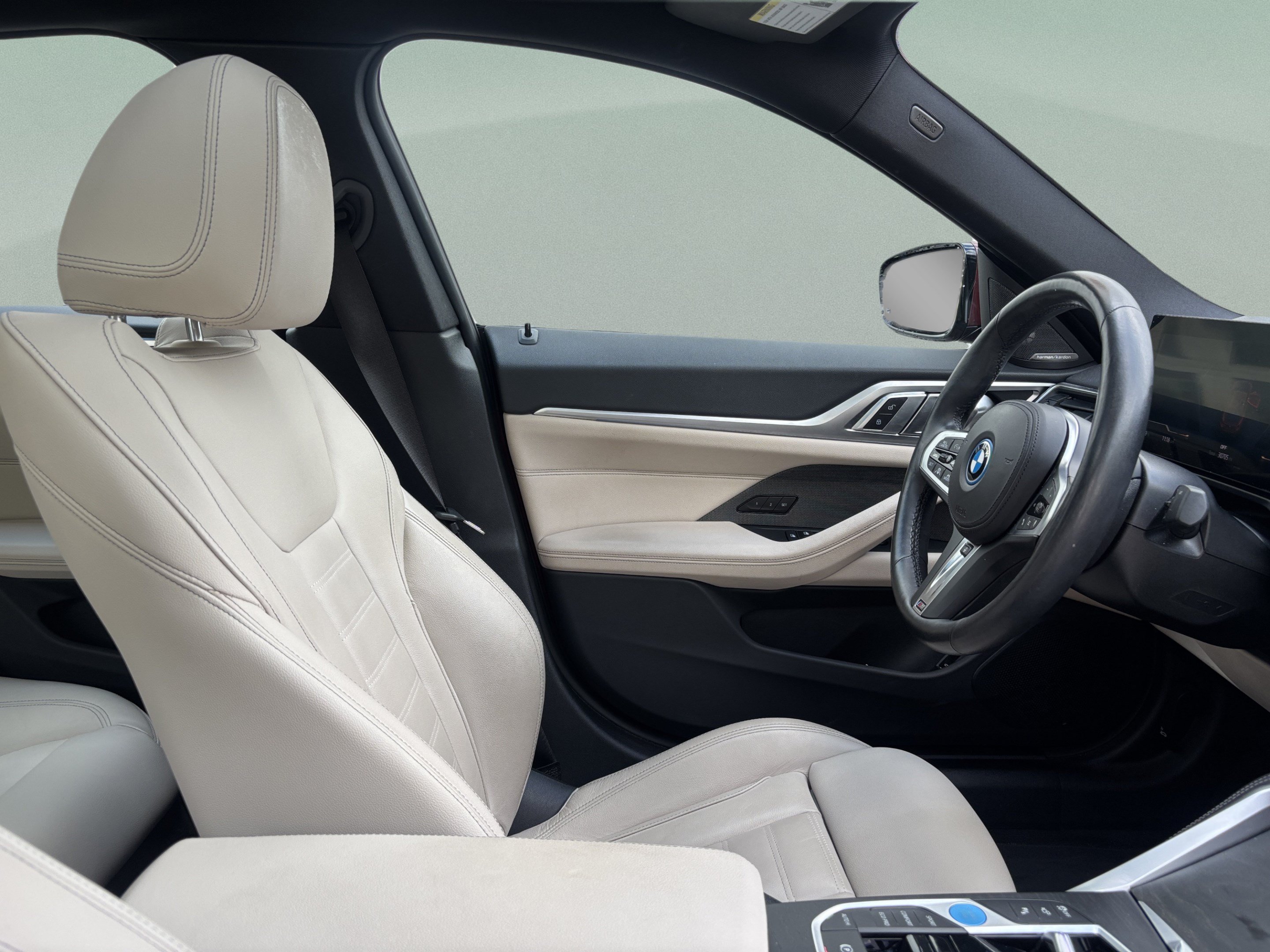 Used 2023 BMW i4 eDrive40 w/ M Sport Package RWD image 26