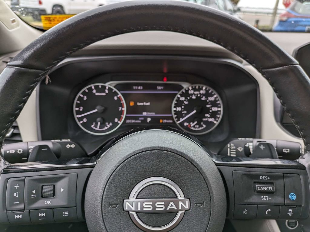 Used 2023 Nissan Rogue SL w/ SL Premium Package image 27