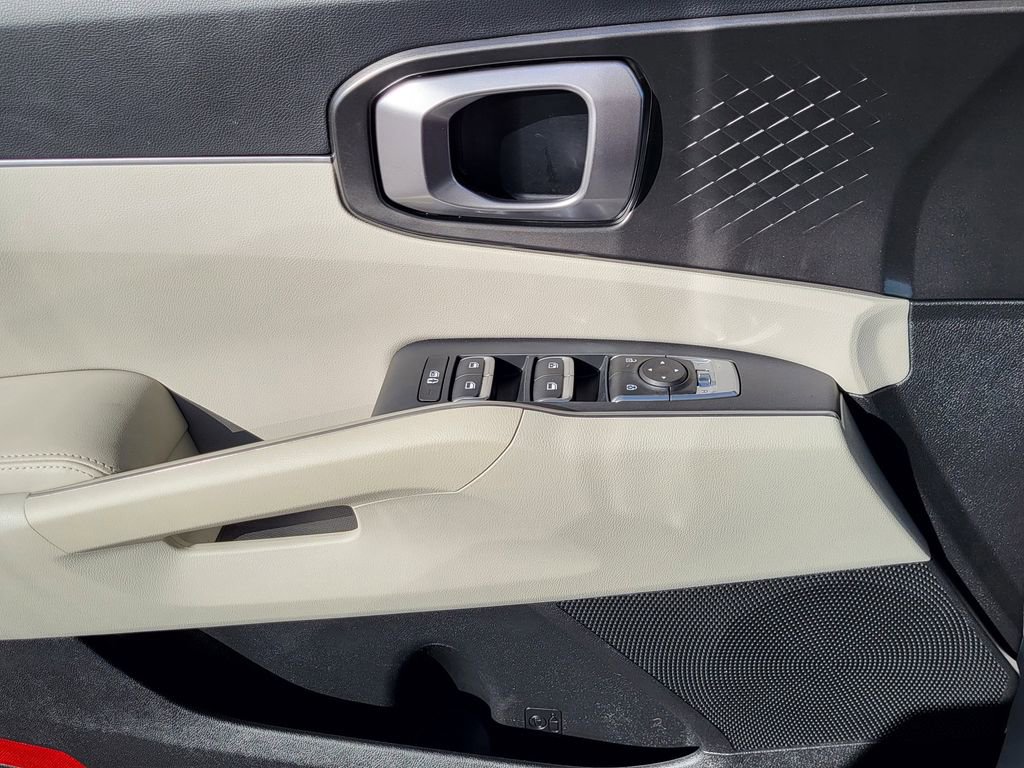 Used 2025 Kia Sorento EX w/ EX Panoramic Sunroof Package image 14